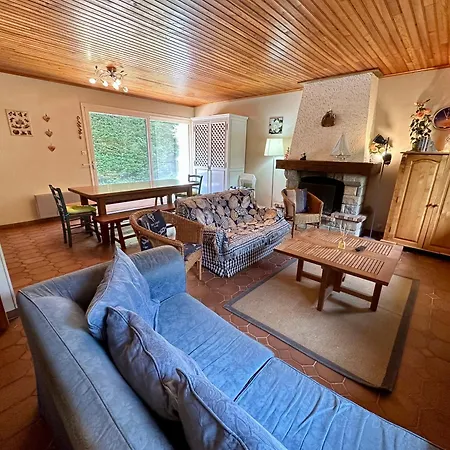 La Maison Cachee *
