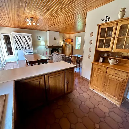 Nyaraló La Maison Cachee *